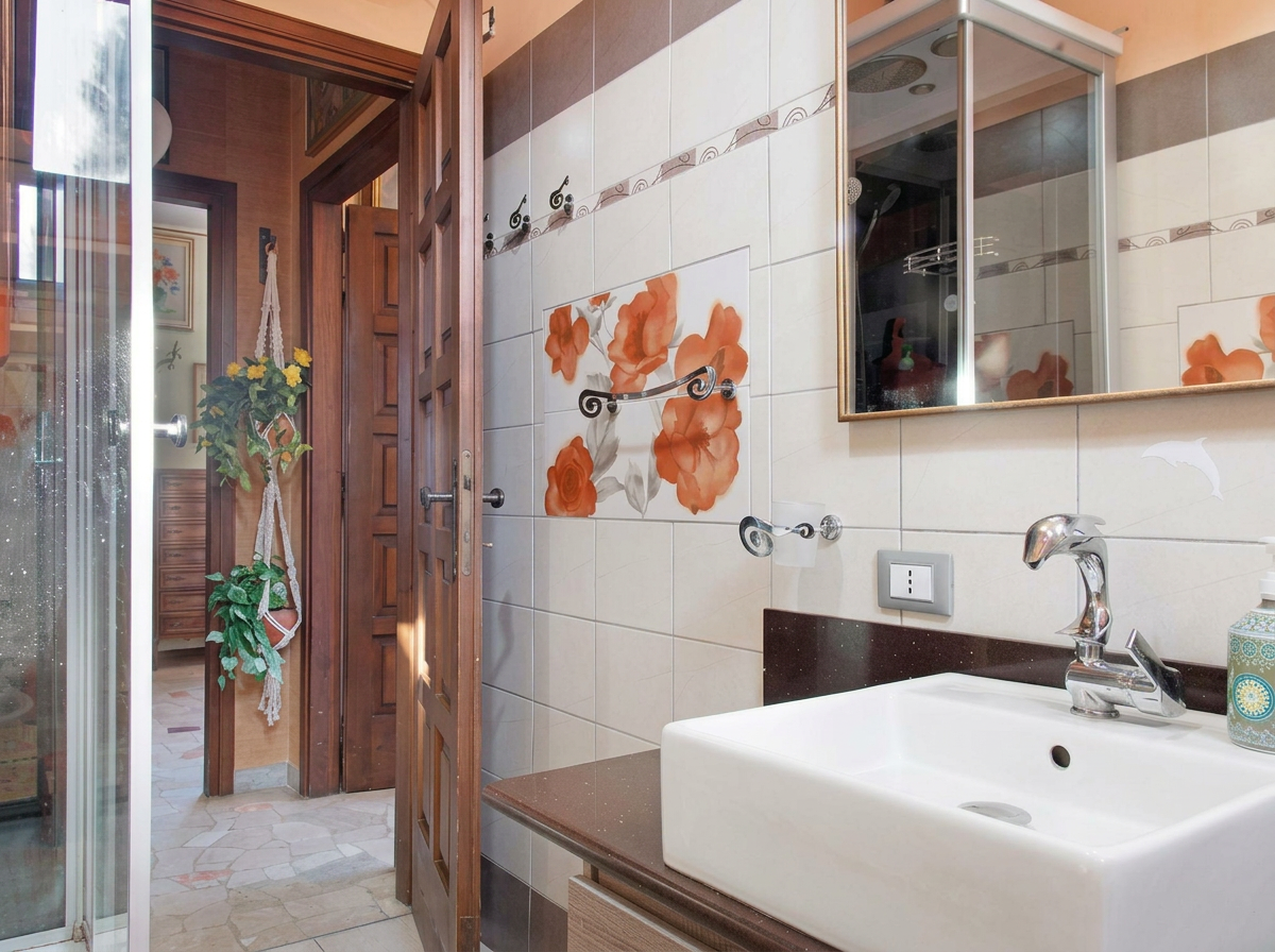 Bagno luminoso e curato